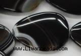 CAA271 15.5 inches 30*35mm flat teardrop black line agate beads