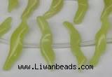 CFG850 Top-drilled 6*20mm carved animal yellow jade beads