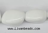 CNG72 15.5 inches 10*16mm - 25*35mm nuggets white agate beads