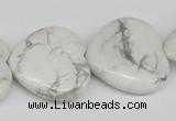 CWB76 15.5 inches 30*30mm heart natural white howlite beads